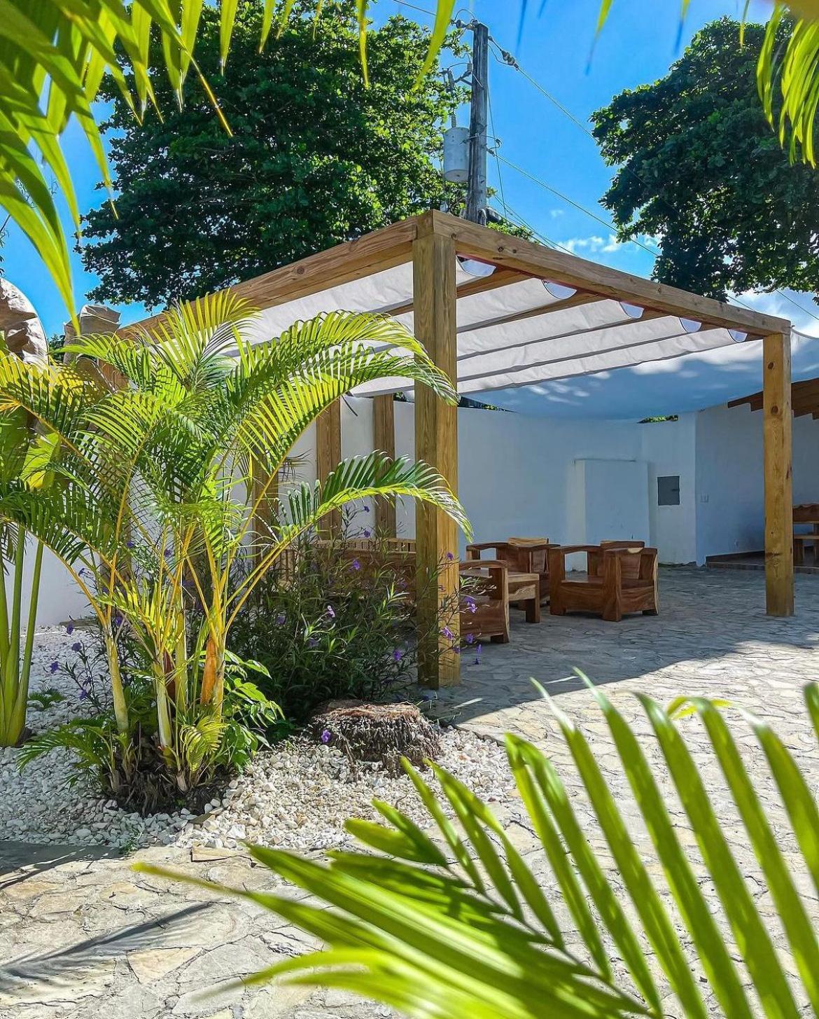 Hummingbird Cabarete Aparthotel Ngoại thất bức ảnh